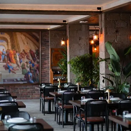 Assos Troy Port Hotel