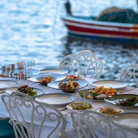 Hotel Assos Troy Port