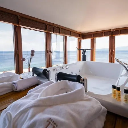 Assos Troy Port Hotel