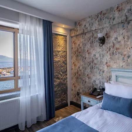 Assos Troy Port Hotel