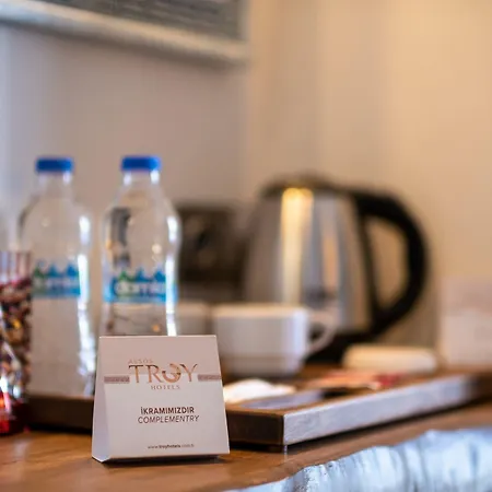 Assos Troy Port *