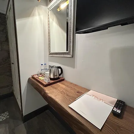 Hotel Assos Troy Port *