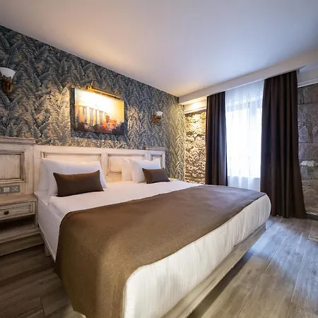 Assos Troy Port Hotel